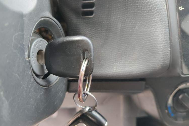 Used Suzuki Swift 2013 1.3L Manual Value Edition