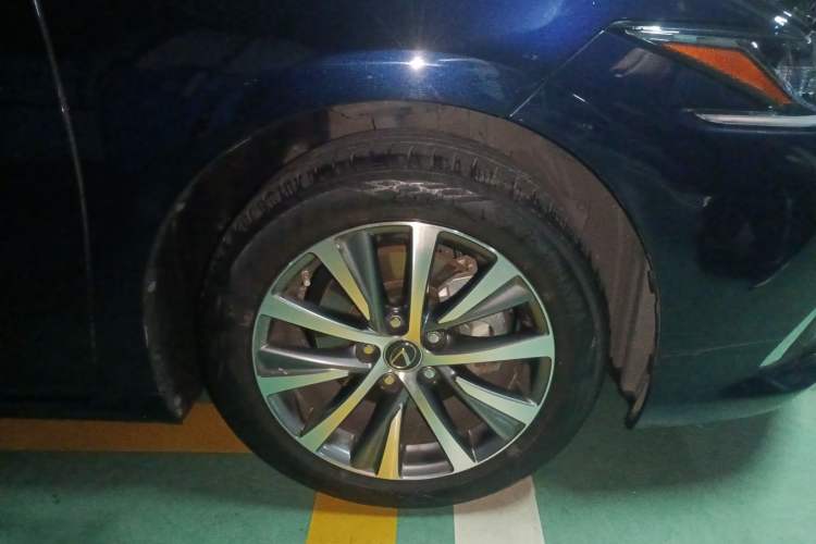 Used Lexus ES 2020 200 Excellence Edition
