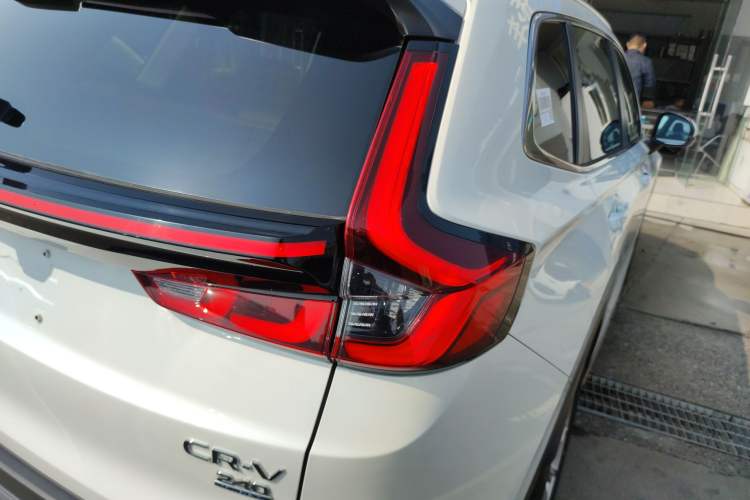 Used Honda CR-V 2023 240TURBO Two-Wheel Drive Deluxe Edition 7 Seats Right Rear Taillight