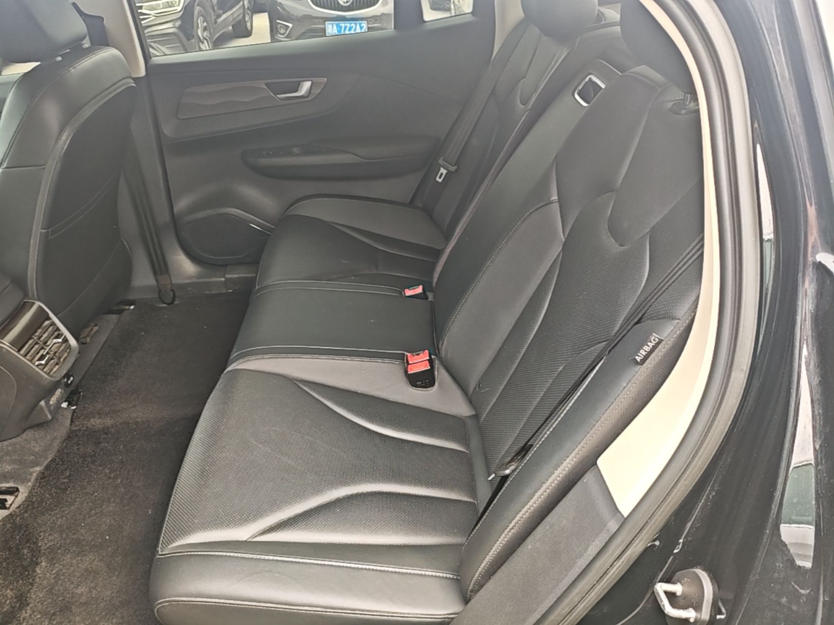 Hongqi E-QM5 2023 Revised Version Basic Travel Edition — снимка 20