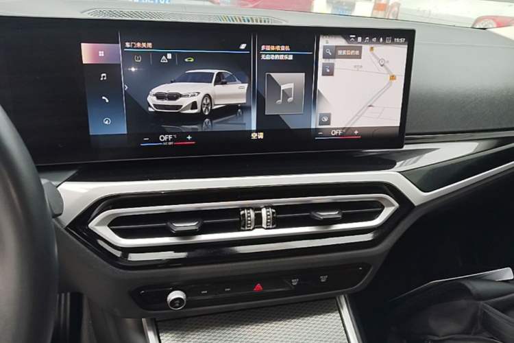 Used BMW i3 2023 eDrive 40 L Midnight Edition
