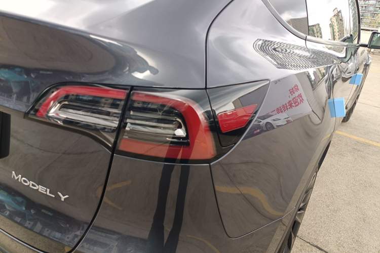 Used Tesla Model Y 2022 Revised Version Long-Range All-Wheel Drive Right Rear Taillight