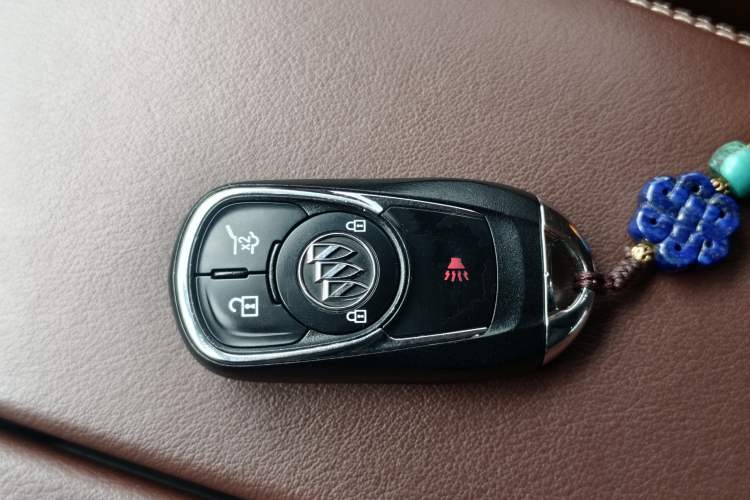 Used Buick Envision 2018 20T Two-Wheel Drive Luxury Model Vehicle Key