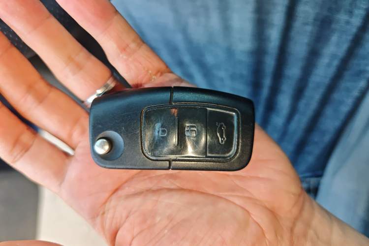 Used Ford Focus 2009 Two-Door 2.0L Automatic Sport Model Vehicle Key