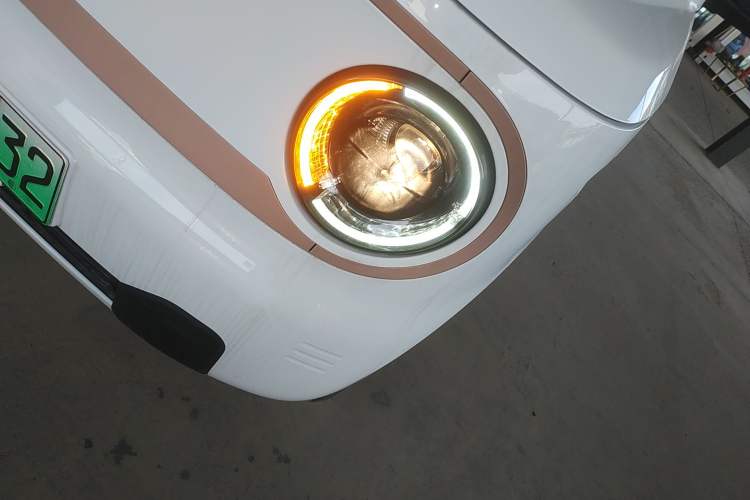 Used Geely Galaxy Panda 2024 Panda Mini 200km Endurance Bear
