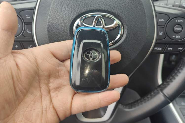 Used Toyota RAV4 2020 2.0L CVT Two-Wheel Drive Fashion PLUS Edition