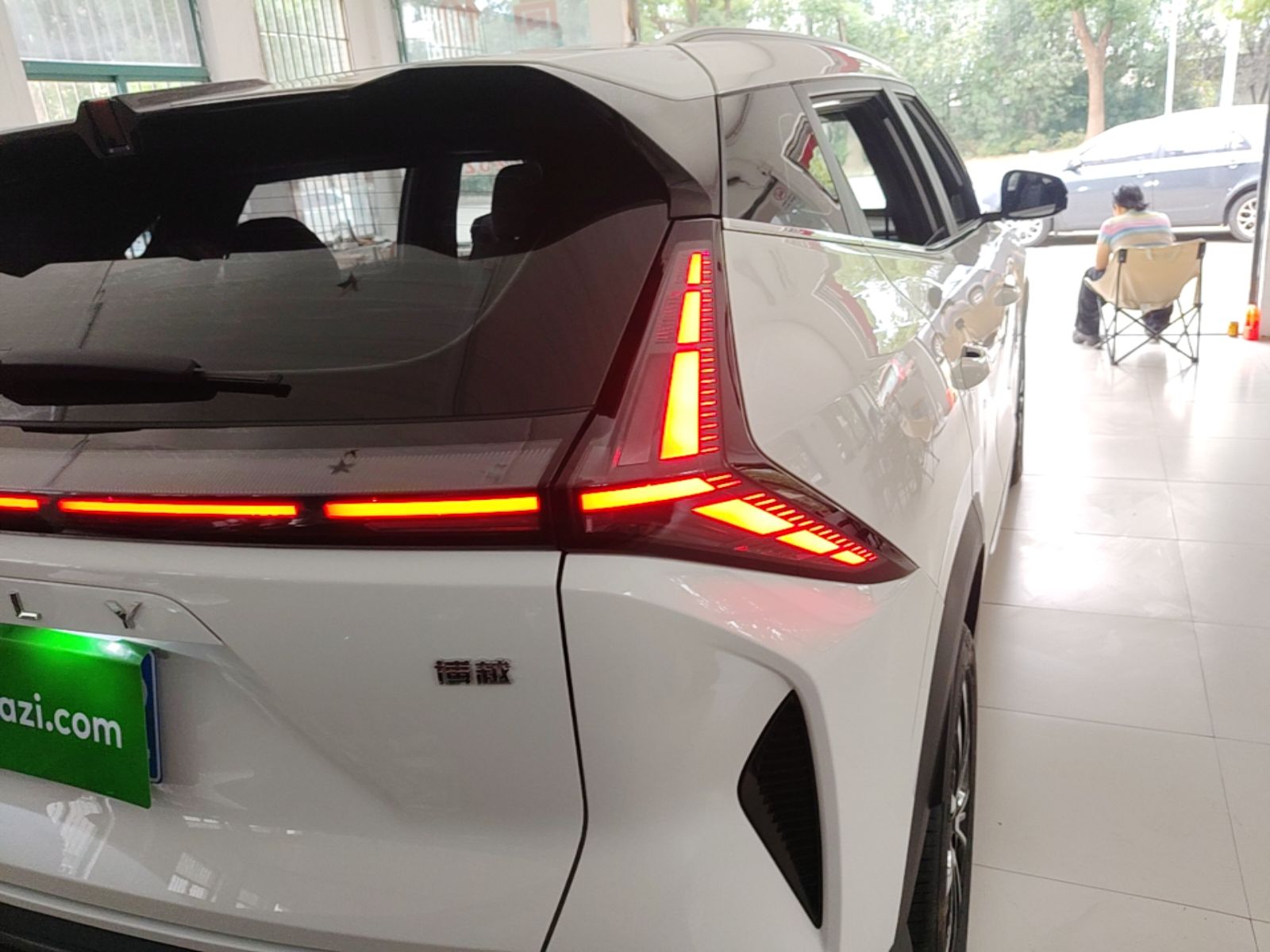 Geely Auto Emgrand X7 Sport 2026 Model 1.5TD 10th Anniversary Champion Edition — снимка 9