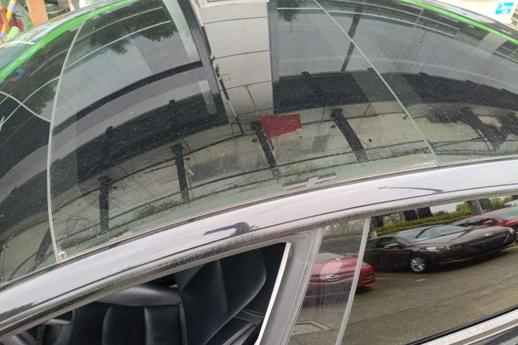 Used Tesla Model 3 2022 Rear-Wheel-Drive Version Roof