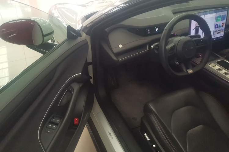 Used Xiaomi Auto SU7 2024 Rear-Drive Long-Range Intelligent Driving Version
