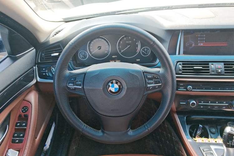 Used BMW 5 Series 2014 520Li Elegant Model