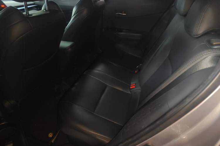 Used Toyota IZOA 2021 Dual-Motor 2.0L Yi Xing Edition