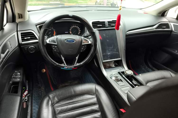 Used Ford Mondeo 2017 EcoBoost 180 Stylish Model Steering Wheel
