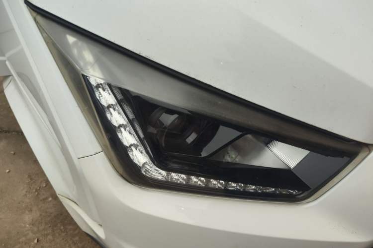 Used JMC Transit 2017 2.8T Business-Grade Short Wheelbase Mid-Roof 11/12-Seater JX493