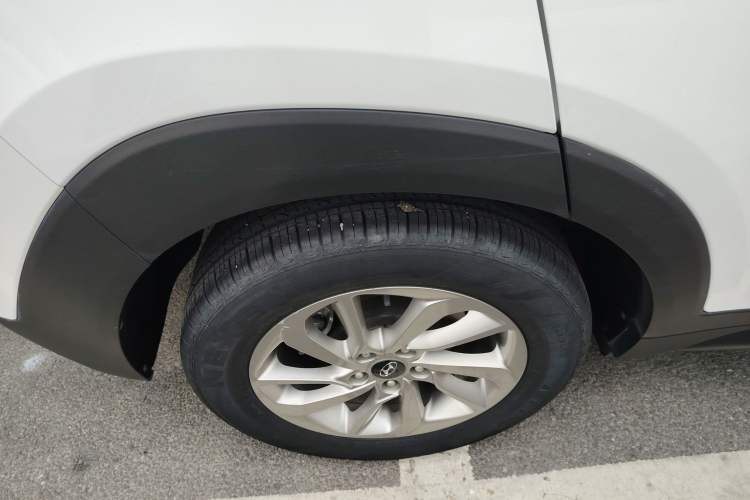 Used Hyundai Tucson 2015 1.6T Dual-Clutch Two-Wheel-Drive Smart Model
