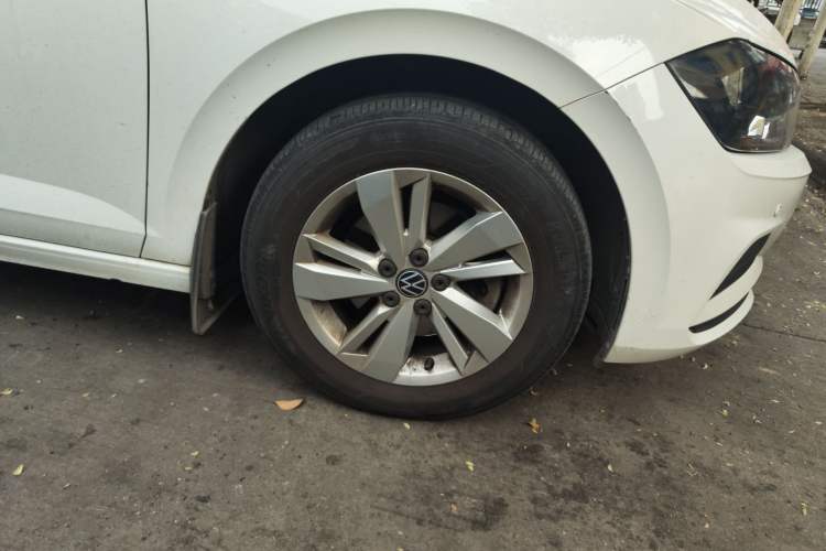 Used Volkswagen Polo 2021 Plus 1.5L Automatic Panoramic Enjoyment Edition Right Front Wheel Hub