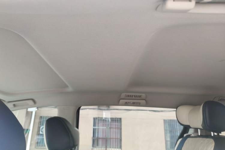 Used Buick GL8 2021 Land Cruiser Executive Class 652T Comfort Model
