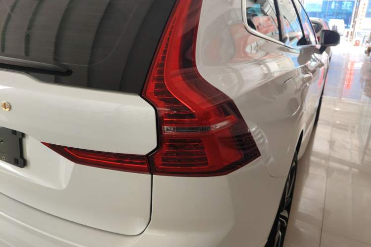 Used Volvo XC60 New Energy 2019 T8 E-Drive Hybrid Intelligent Luxury Sport Edition China V Standard
