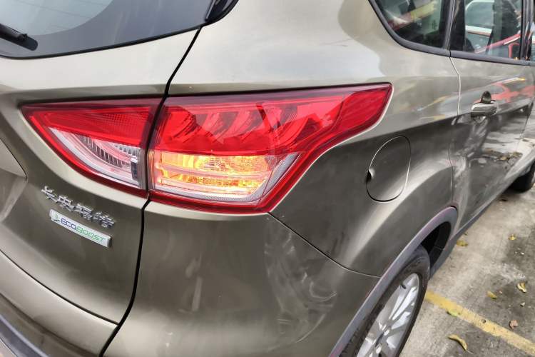 Used Ford Kuga 2015 1.5L GTDi Two-Wheel-Drive Comfort Model