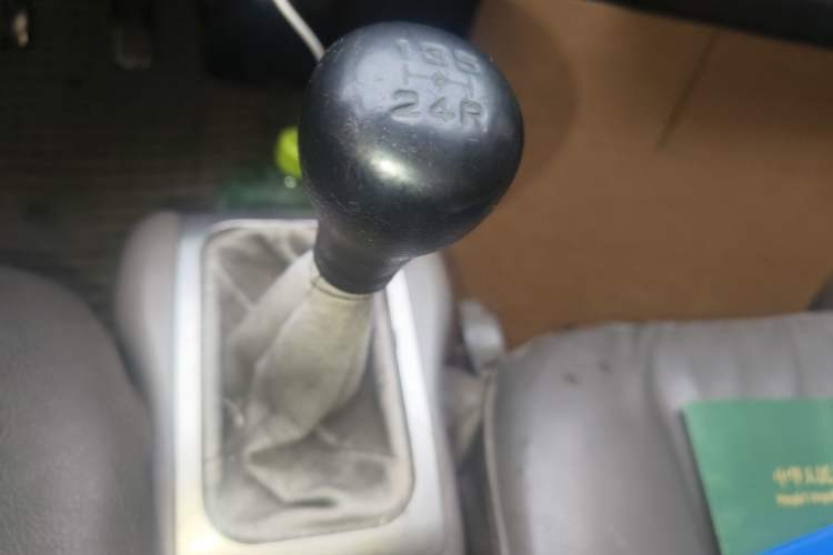 Used Wuling Rongguang 2011 1.2L Comfort Model Gear Lever