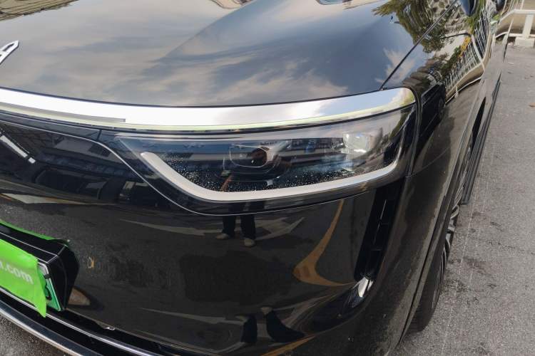 Used Hima AITO M8 2025 Extended-Range Ultra Version 53.4 kWh 6-Seater Edition Left Front Headlight