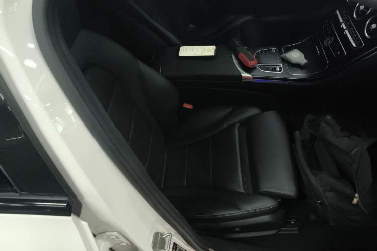 Used Mercedes-Benz C-Class 2021 C 260 L Sport Edition Star Collection Right Front Seat