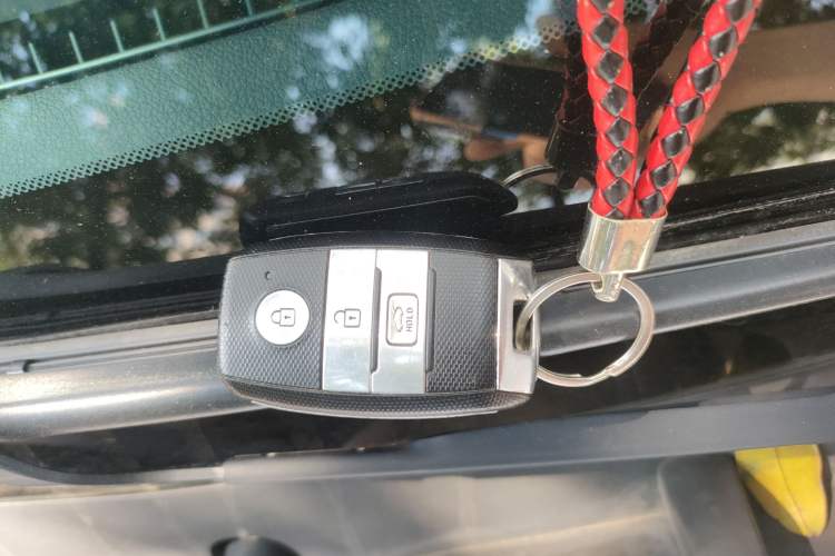 Used Kia K5 2016 1.6T Automatic LUX
