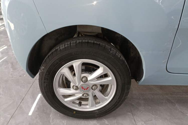 Used Wuling Hongguang MINIEV 2020 Enjoy Edition Lithium-Ion Battery Right Rear Wheel Hub
