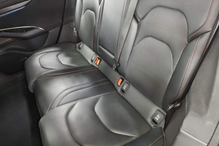 Used Xiaomi Auto SU7 2024 Four-Wheel Drive Ultra-Long Range Advanced Intelligent Driving Max Edition