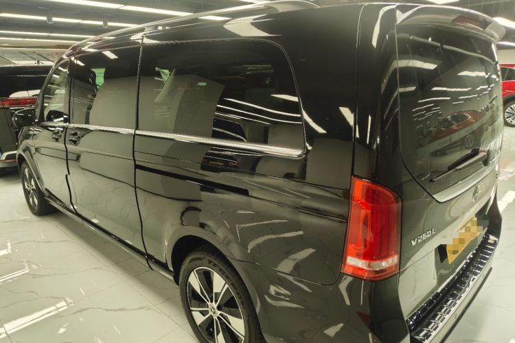 Used Mercedes-Benz V-Class 2020 V 260 L Long-wheelbase Luxury Edition Rear Left 45 Deg