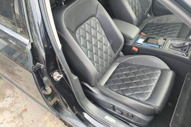 Used Volkswagen Magotan GTE Plug-in Hybrid 2020 GTE Luxury Model