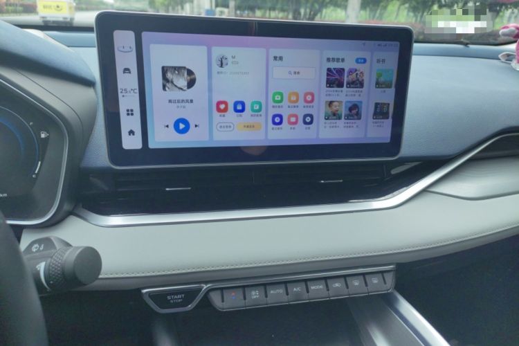 Used Geely Auto Preface 2023 2.0TD Prestige Version Audio And AC Panel