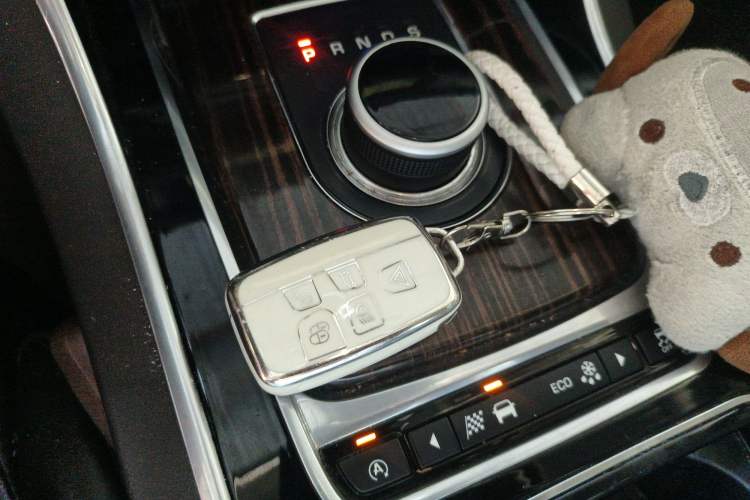 Used Jaguar XFL 2017 XFL 3.0 SC 340 PS Premium Edition