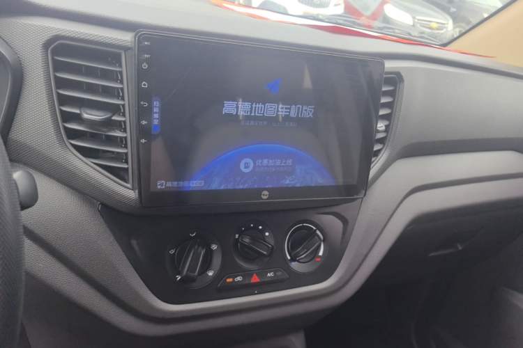 Used Wuling Hongguang V 2022 1.5L Enjoy Edition Electric-Powered LAR Audio And AC Panel