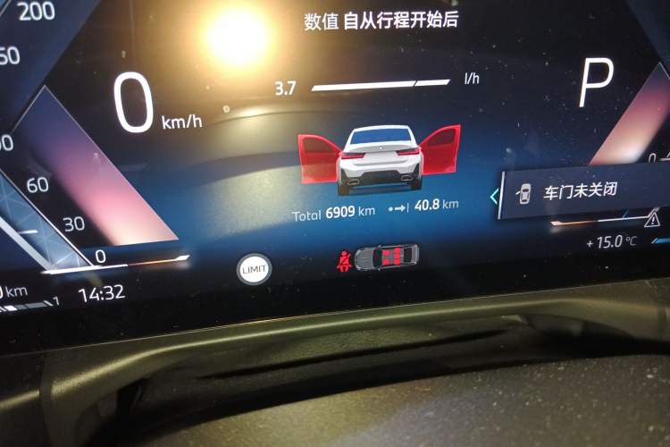 Used BMW 3 Series 2025 325i M Sport Package Odometer Close Up