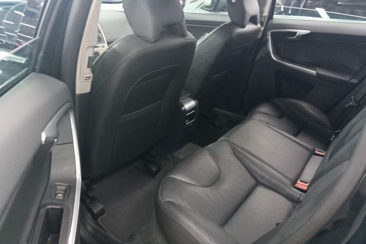 Used Volvo XC60 2015 T5 Smart Upgrade Model Left Rear Seat