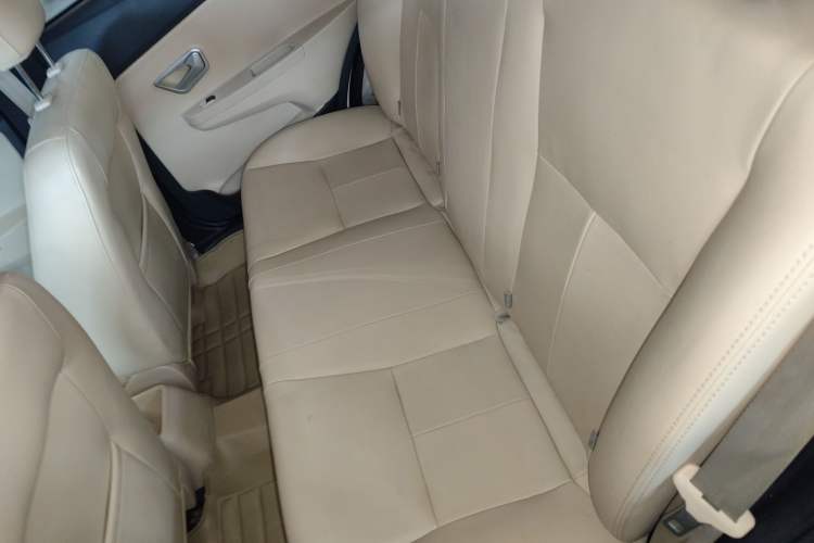 Used Chery Fengyun 2 2013 Hatchback 1.5L Manual Ruiyi Edition