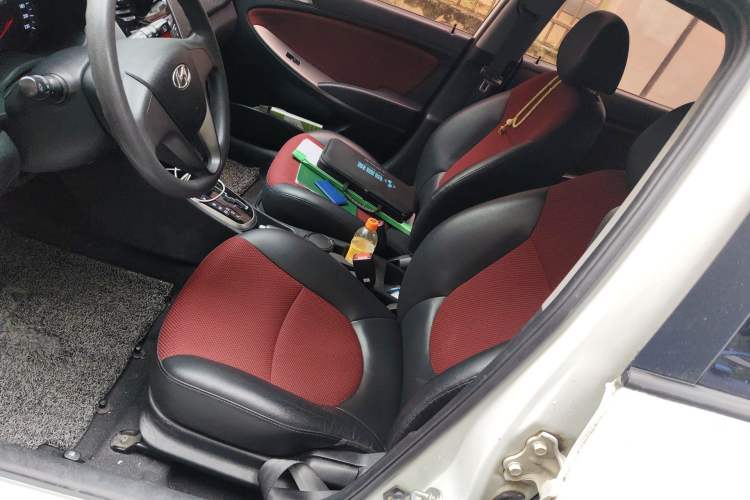 Used Hyundai Verna Ray 2014 1.4L Automatic GLX Left Front Seat