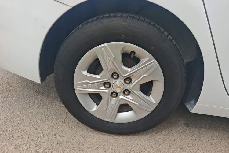 Used Chevrolet Cavalier 2018 320 Automatic Enjoyment Sunroof Edition Right Rear Wheel Hub