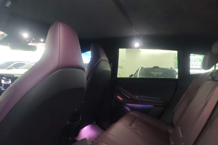 Used Nio ET5T 2023 75 kWh Touring Headliner