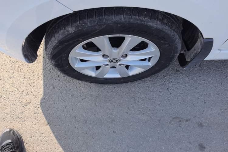 Used Dongfeng Fengon 330 2019 1.5L Manual Practical II China VI