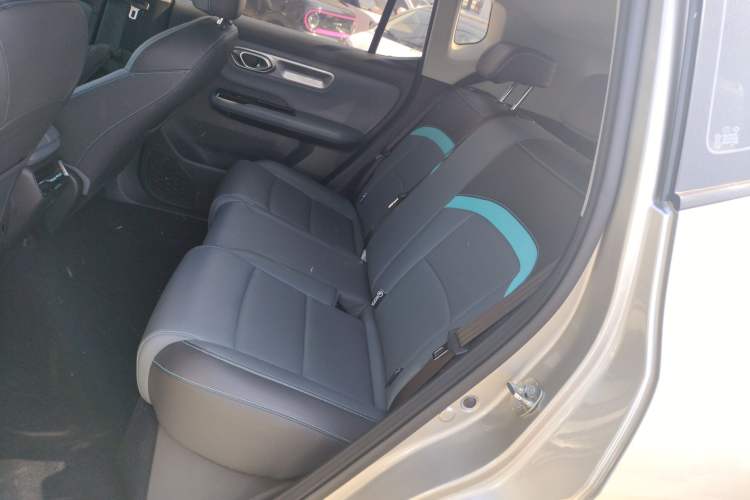 Used AION Y 2023 Plus 610 Smart Edition Ternary Lithium Left Rear Seat