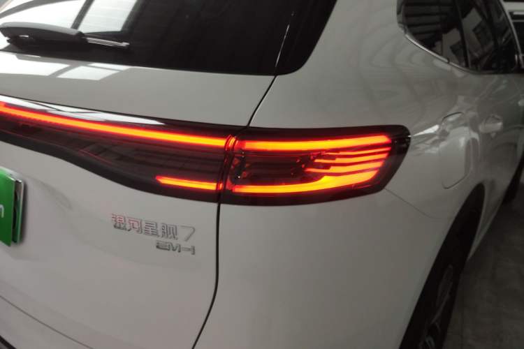 Used Geely Galaxy Xingjian 7 EM-i 2025 120km Launch+ Version Right Rear Taillight