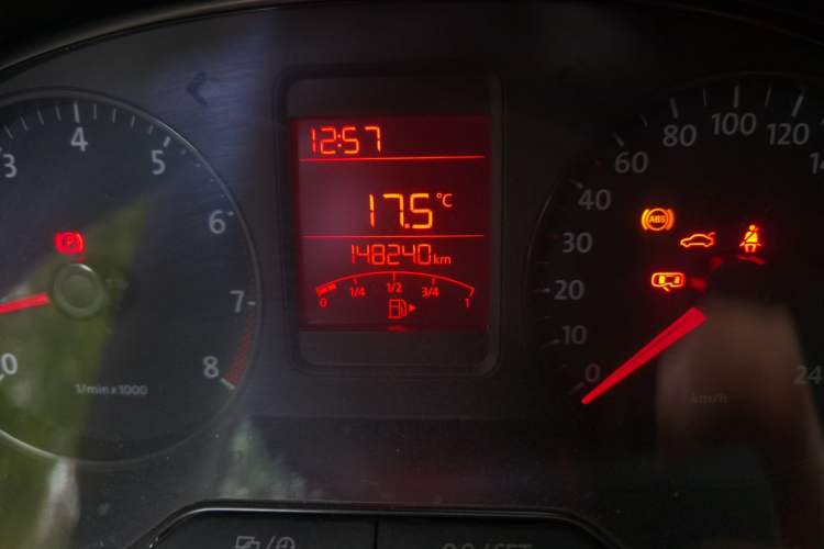 Used Volkswagen Polo 2013 1.4L Manual Fashion Edition Odometer Close Up