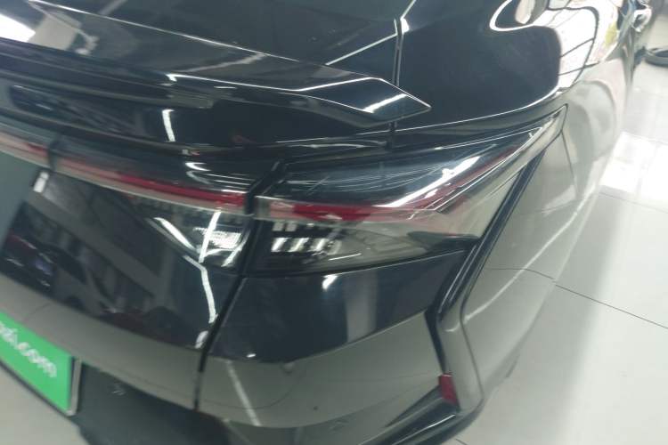 Used Dongfeng Aeolus Yixuan 2021 230T Automatic Zuiying Knight Edition
