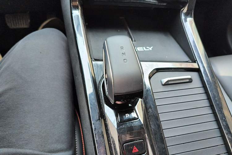 Used Geely Auto Emgrand X7 Sport 2023 Boyue COOL 1.5TD Smart Model Gear Lever