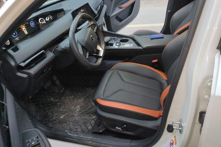 Used Changan UNI-V 2023 1.5T Premium Model