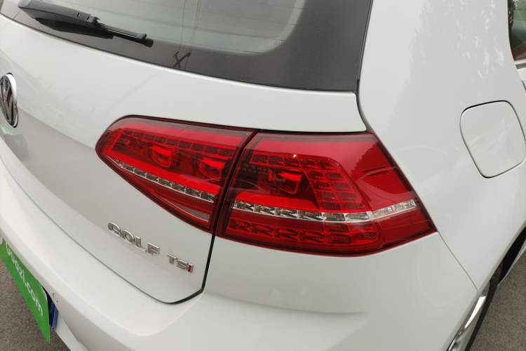 Used Volkswagen Golf 2015 1.4TSI Manual Comfort Model Exterior 1