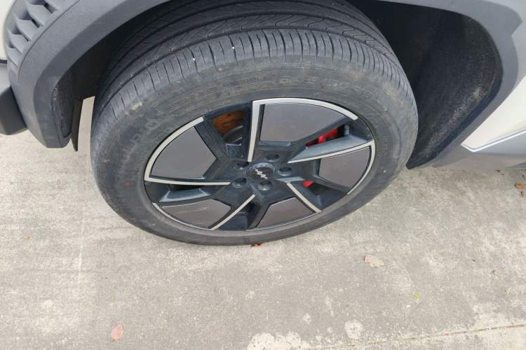 Used Formula Leopard Titanium 3 2025 501KM All-Wheel Drive Intelligent Driving Ultra Version