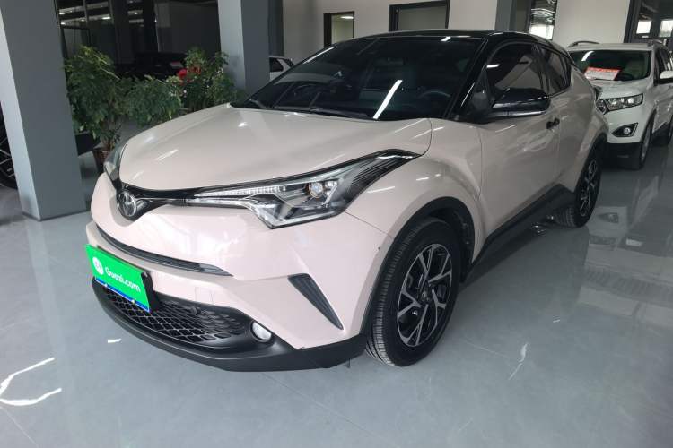 Used Toyota C-HR 2018 2.0L Luxury Sunroof Version China VI Standard