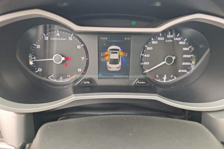 Used Geely Auto Emgrand GL 2018 1.8L DCT Elite Smart Connectivity Version Odometer Close Up